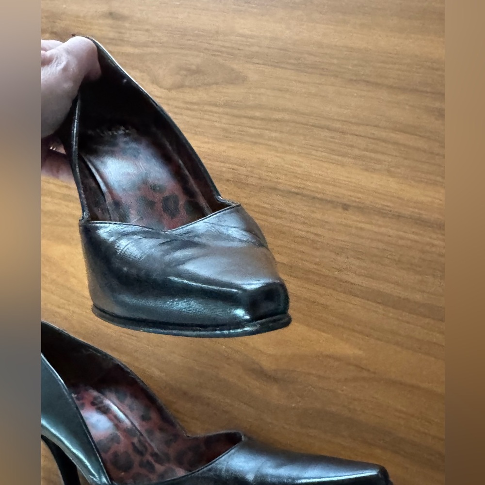 Stuart Weitzman Leather Pumps - Picture 5 of 8